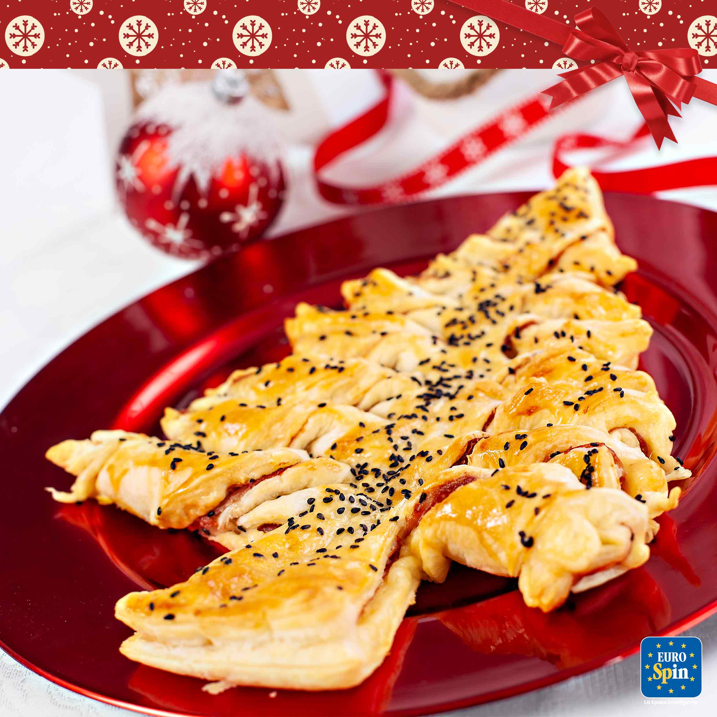 Albero di Natale di pasta sfoglia ripieno